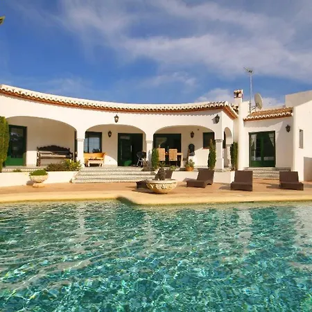 La Cumbre Villa